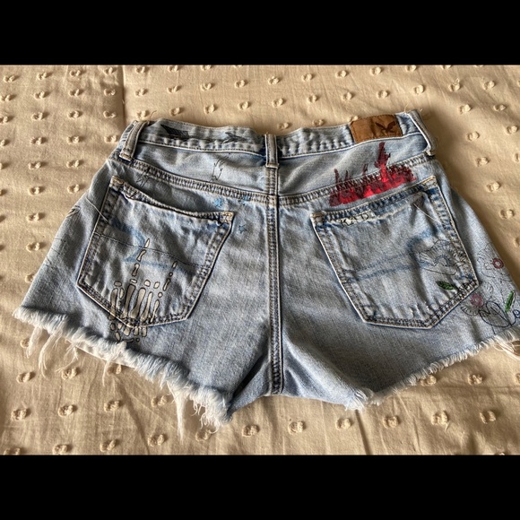American Eagle Denim Shorts - Picture 2 of 4